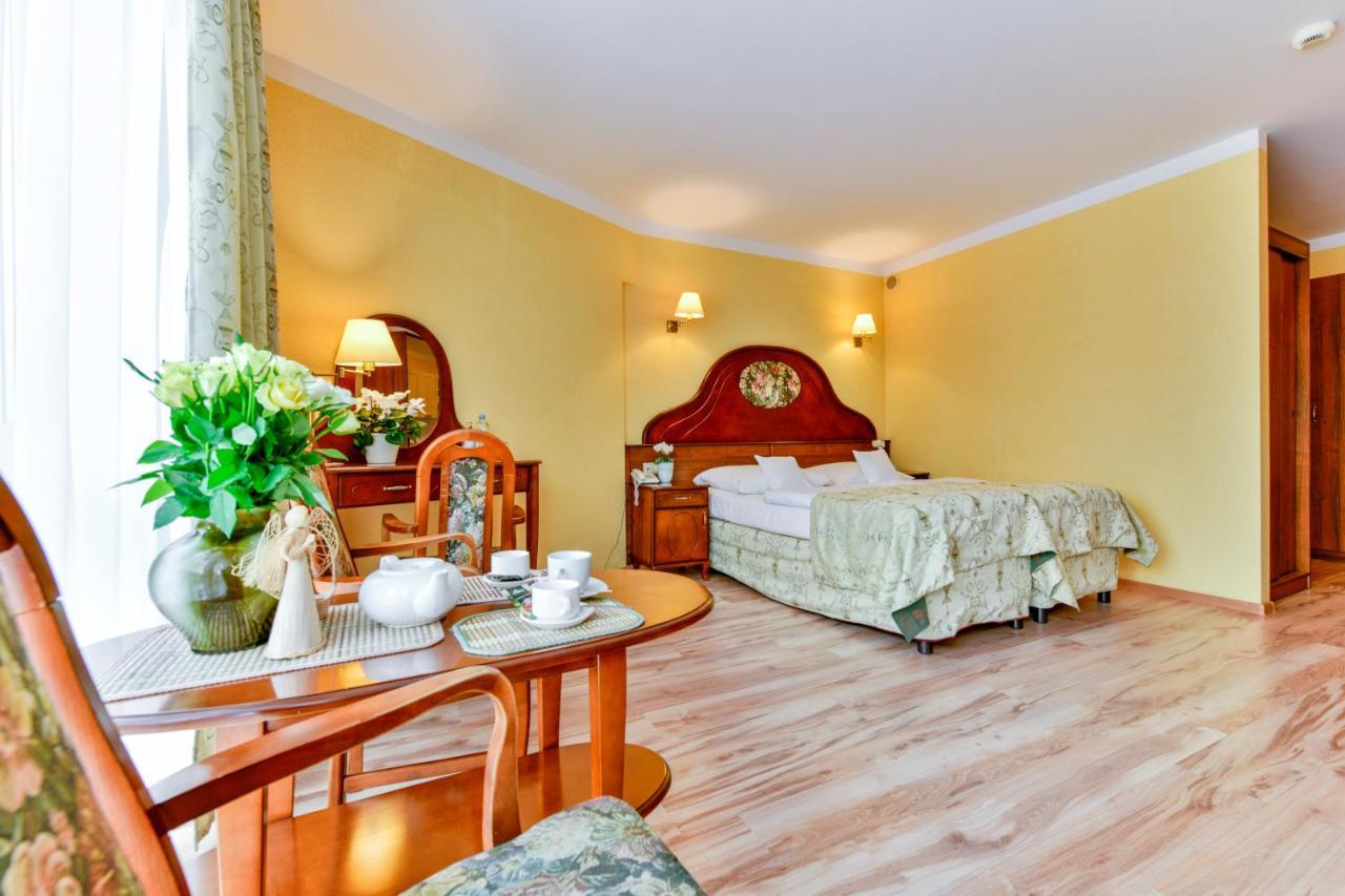 Apartamenty Sobieski Kołobrzeg Buitenkant foto
